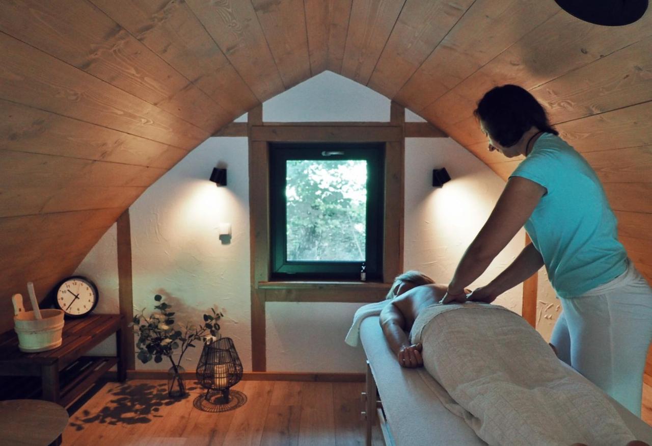 Sen I Wino, Domki Na Winnicy Ze Strefa Spa เชอวีซ ภายนอก รูปภาพ