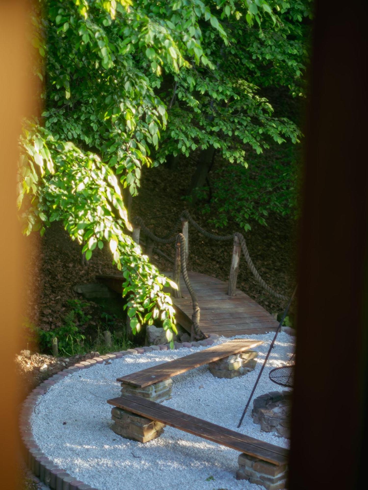 Sen I Wino, Domki Na Winnicy Ze Strefa Spa เชอวีซ ภายนอก รูปภาพ